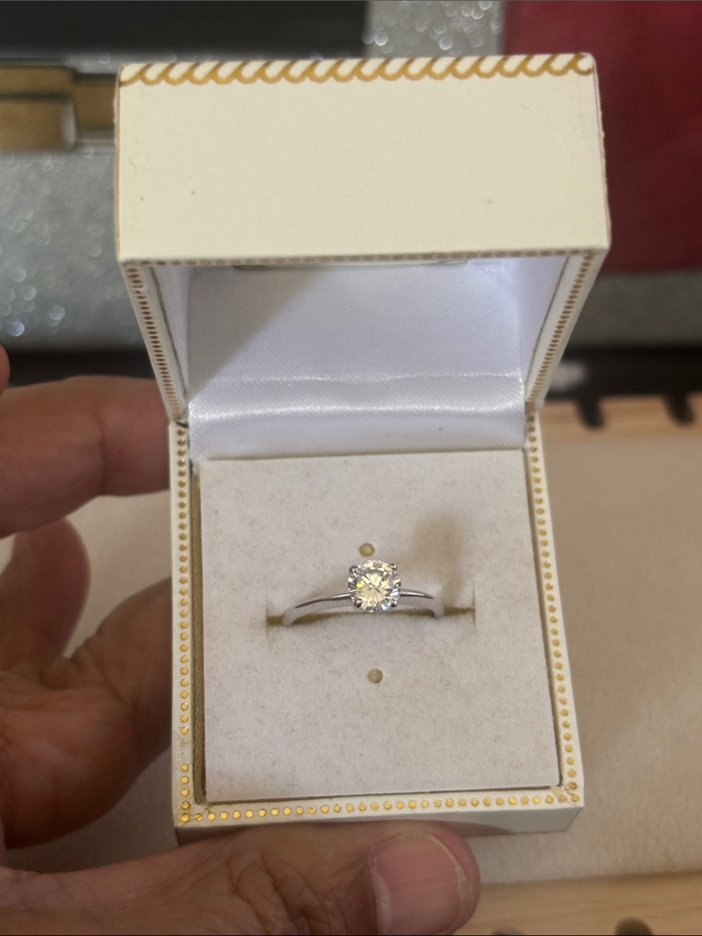 Classic 925 Solitaire Round-Cut White Gold Engagement Ring - White Size 7